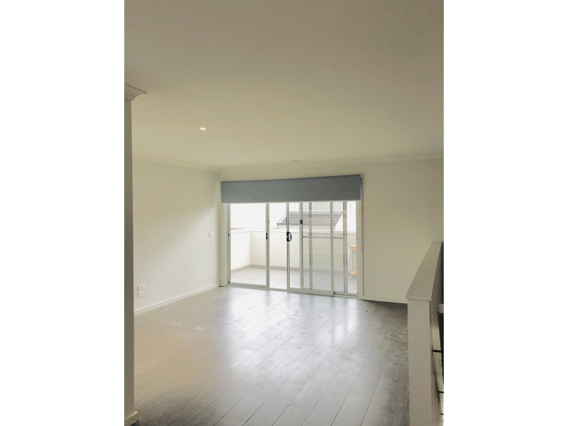 3/3 Old Plenty Road, South Morang VIC 3752