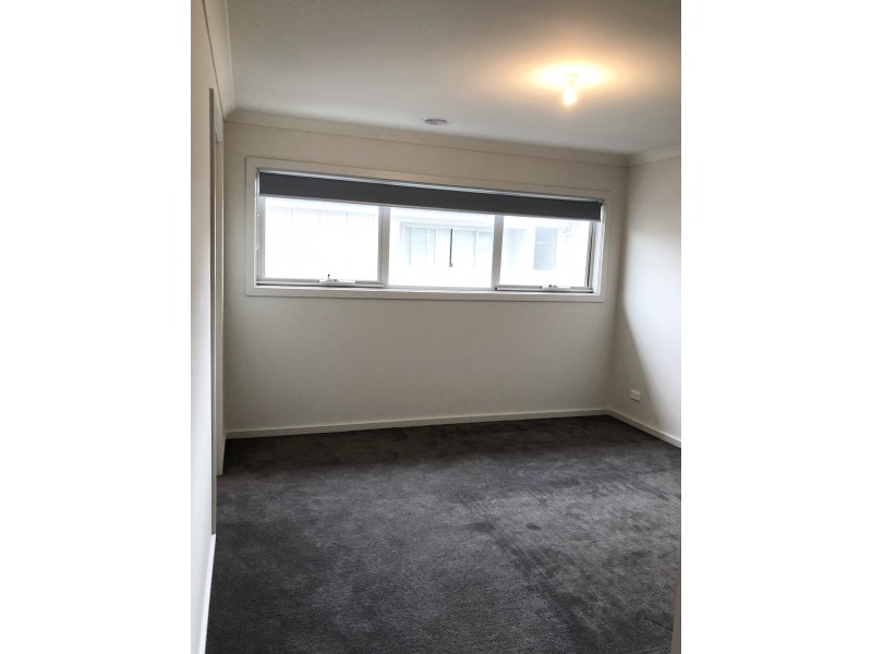 3/3 Old Plenty Road, South Morang VIC 3752