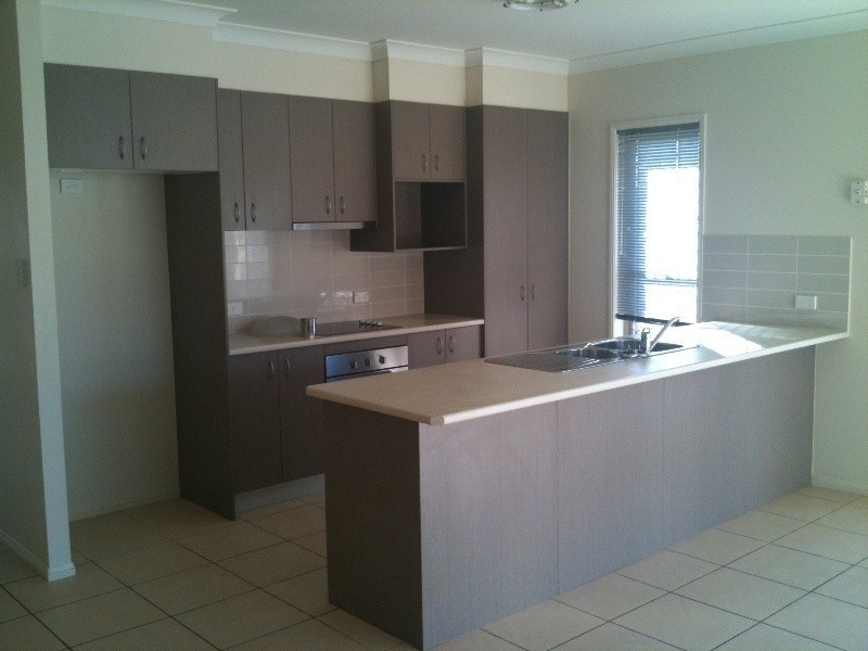 15 Horizon Drive, Springfield Lakes QLD 4300