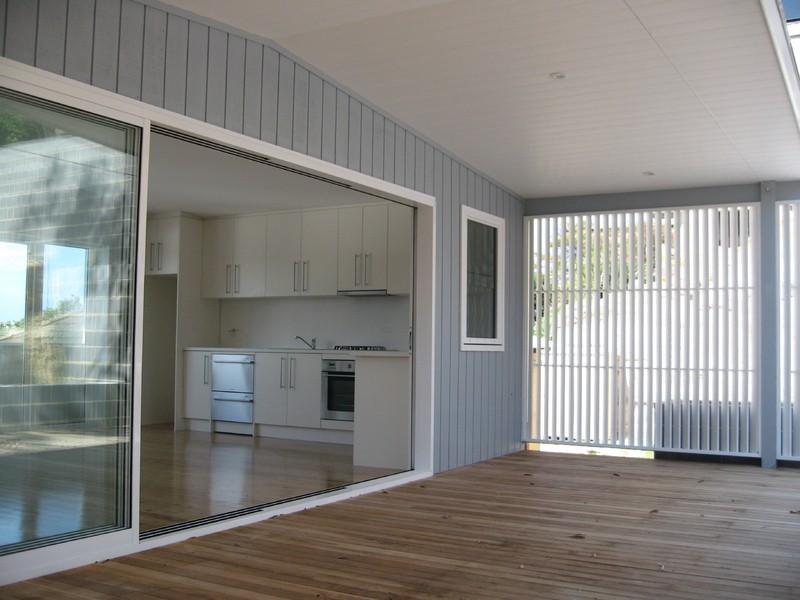 54 Curl Curl Parade, Curl Curl NSW 2096
