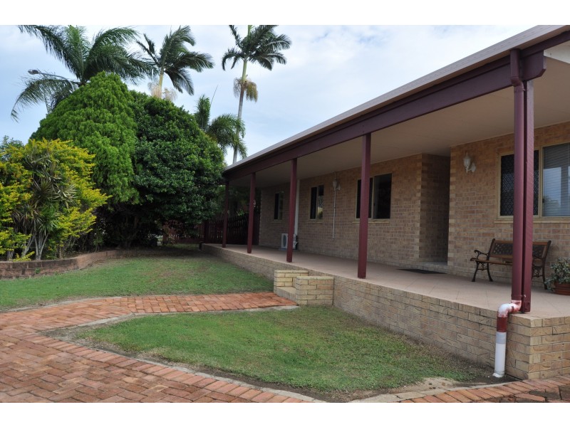 12 Scott Court, Bucasia QLD 4750