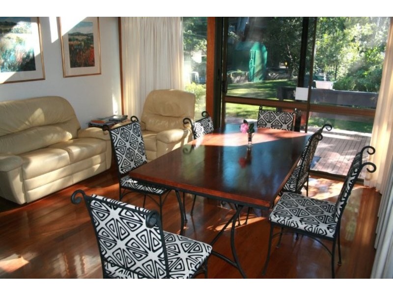 26 Hoylake St, Indooroopilly QLD 4068