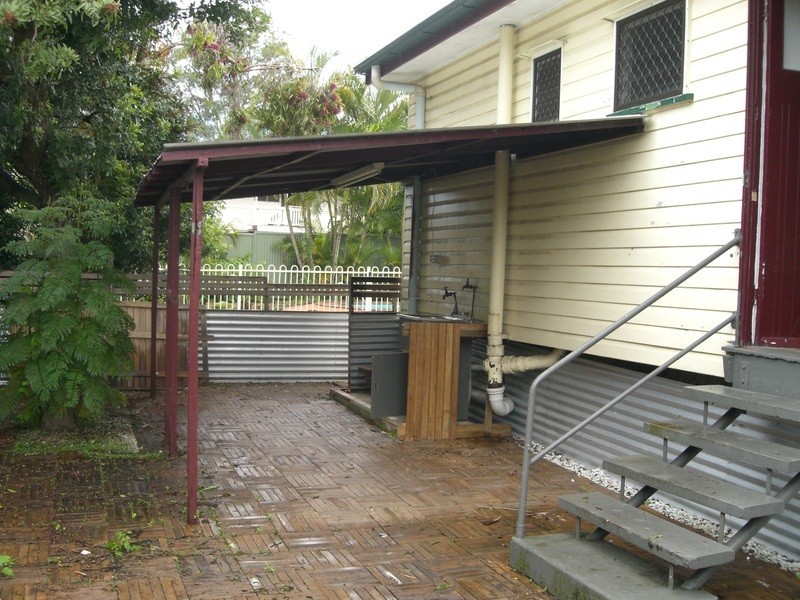 16 Sylvania Street, Logan Central QLD 4114