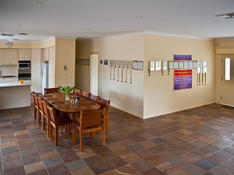 1 Holmfield Court, Moama NSW 2731