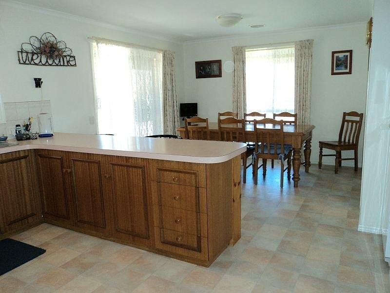 27 Shari Drive Delacombe, Ballarat VIC 3350