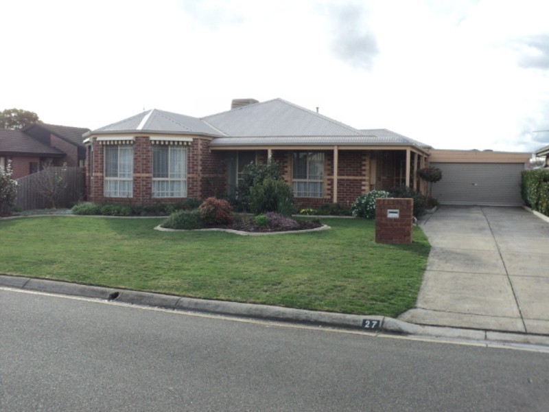 27 Shari Drive Delacombe, Ballarat VIC 3350