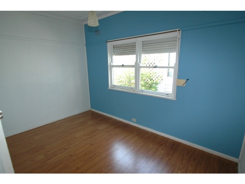 19 Grandview Dr, Campbelltown NSW 2560