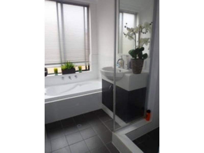 9 Atra Avenue, Tapping WA 6065