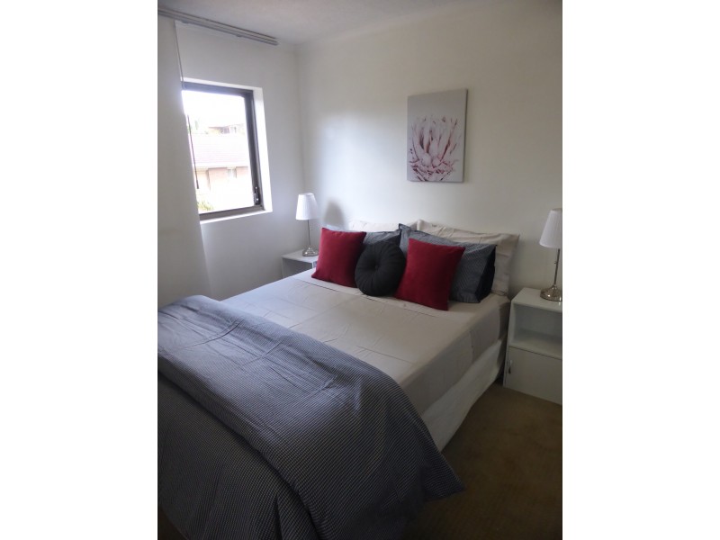 8/89 Thorn Street, Kangaroo Point QLD 4169