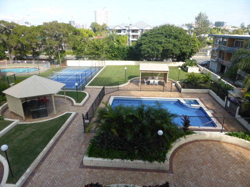 8/89 Thorn Street, Kangaroo Point QLD 4169