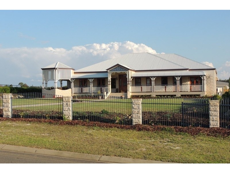 14 Maddison Avenue, Rockyview QLD 4701