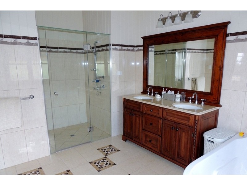 14 Maddison Avenue, Rockyview QLD 4701