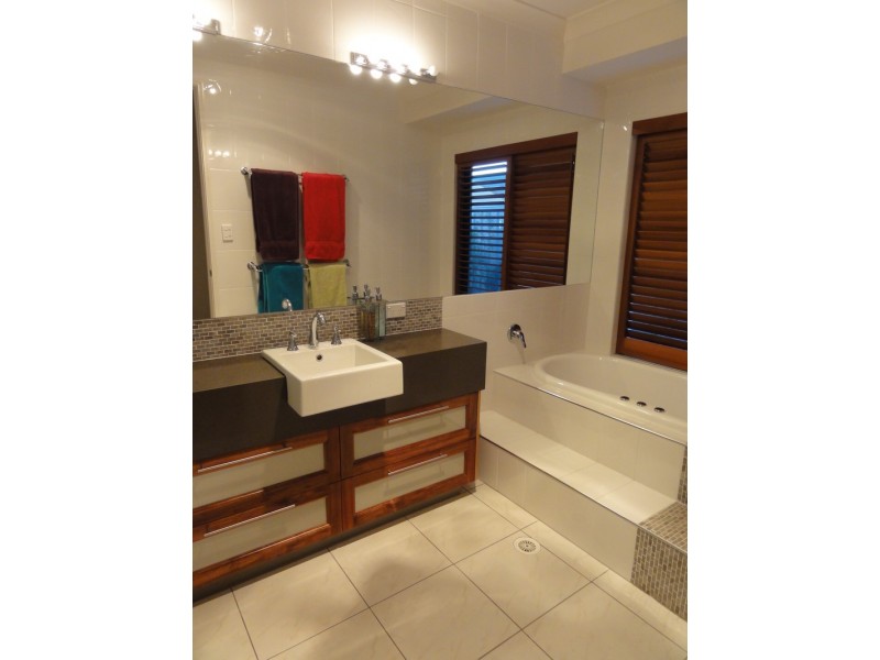 14 Wilson Place, Tingalpa QLD 4173