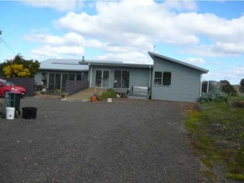 5 Pett Street, Skipton VIC 3361