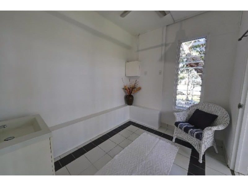Lot 25/111-117 Williams Esplanade, Palm Cove QLD 4879