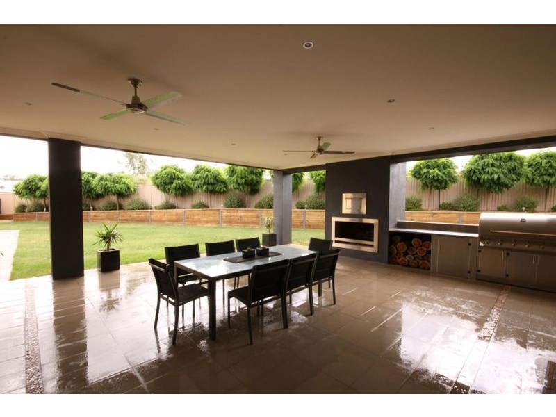 21  Sorrel Court, Baranduda VIC 3691