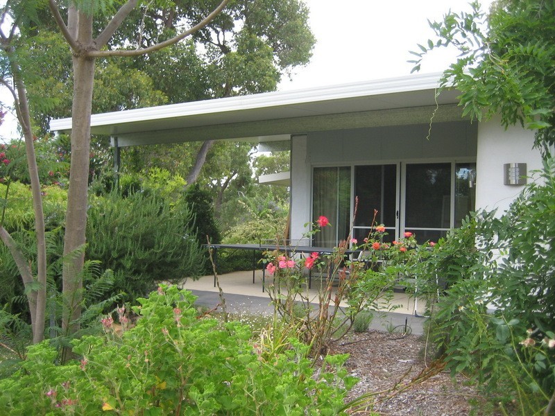 8 Harris Street, Beckenham WA 6107