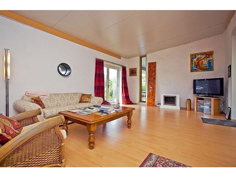 8 Harris Street, Beckenham WA 6107