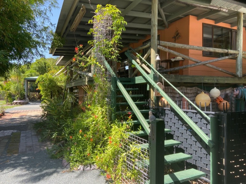 2A & 2B Swan Street, Slade Point QLD 4740