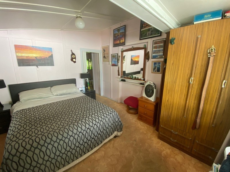 2A & 2B Swan Street, Slade Point QLD 4740