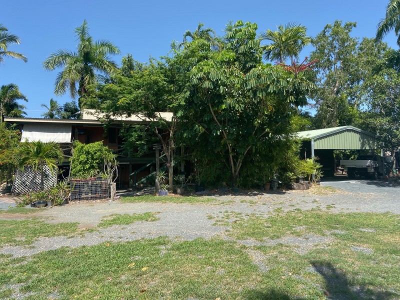 2A & 2B Swan Street, Slade Point QLD 4740