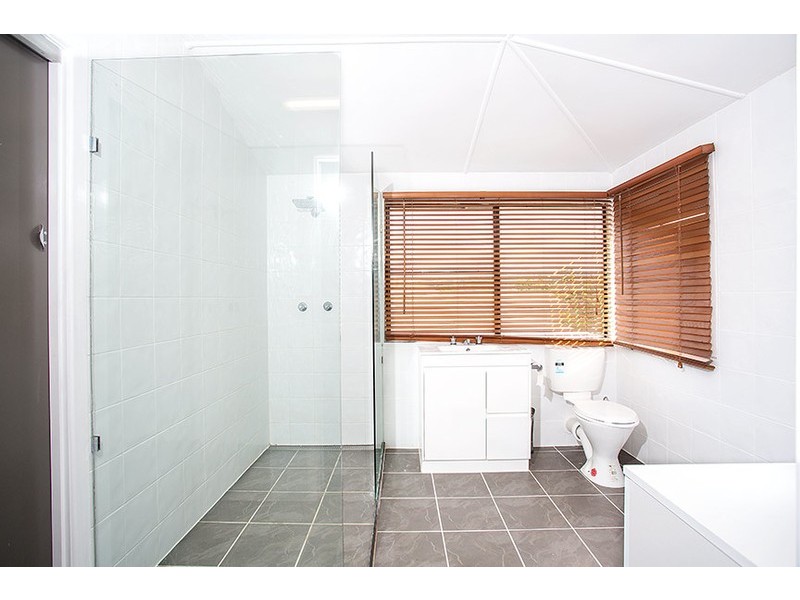 94 Broad St, Sarina QLD 4737