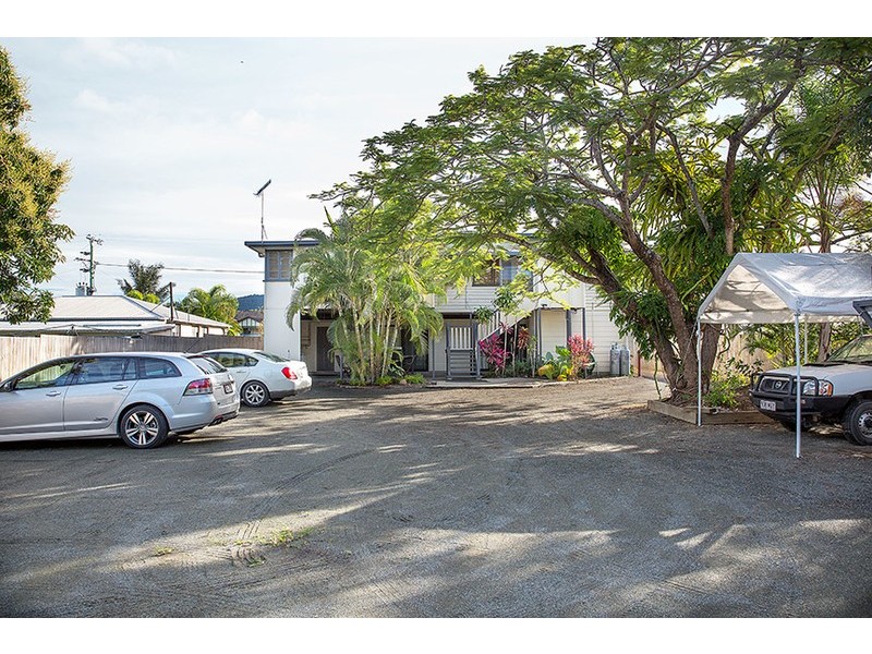 94 Broad St, Sarina QLD 4737