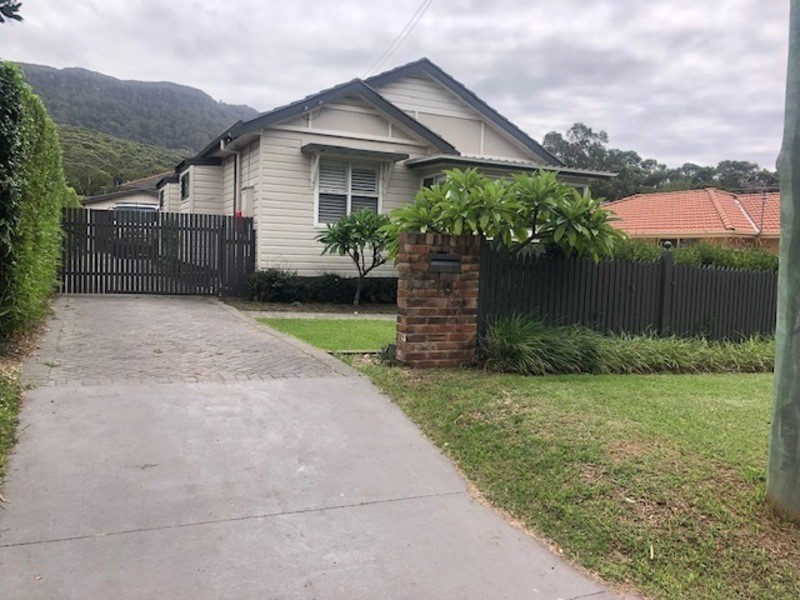 10 Redman Avenue, Thirroul NSW 2515