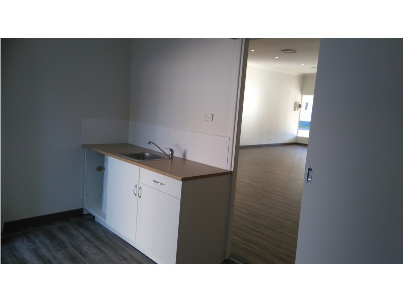 Shop 1/204 Oxley Road, Graceville QLD 4075