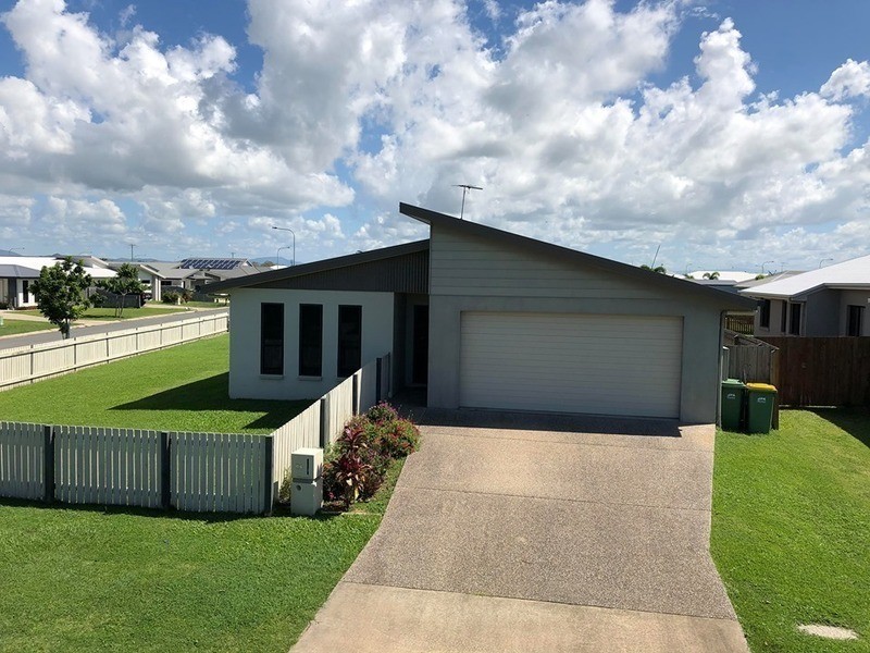 19 Drury Street, Ooralea QLD 4740