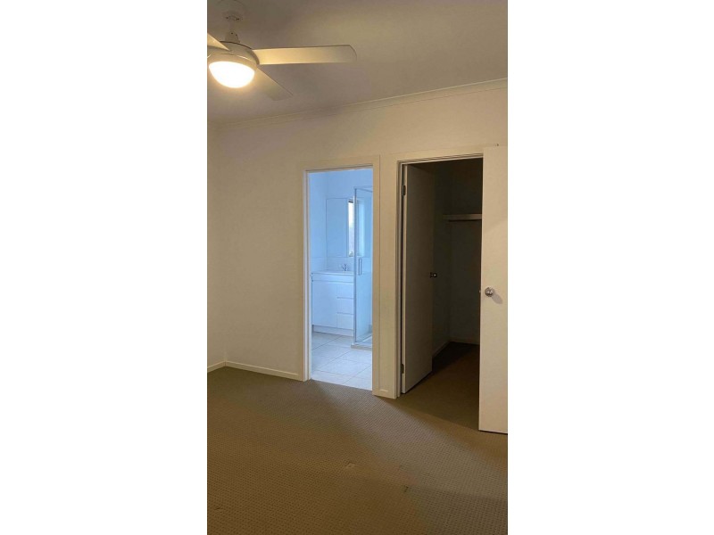 61 Steen ave, Wollert VIC 3750