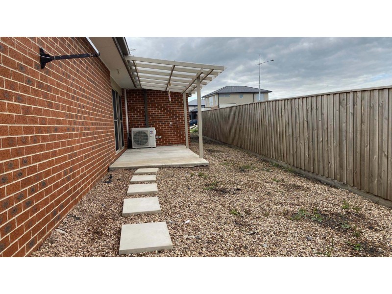 61 Steen ave, Wollert VIC 3750
