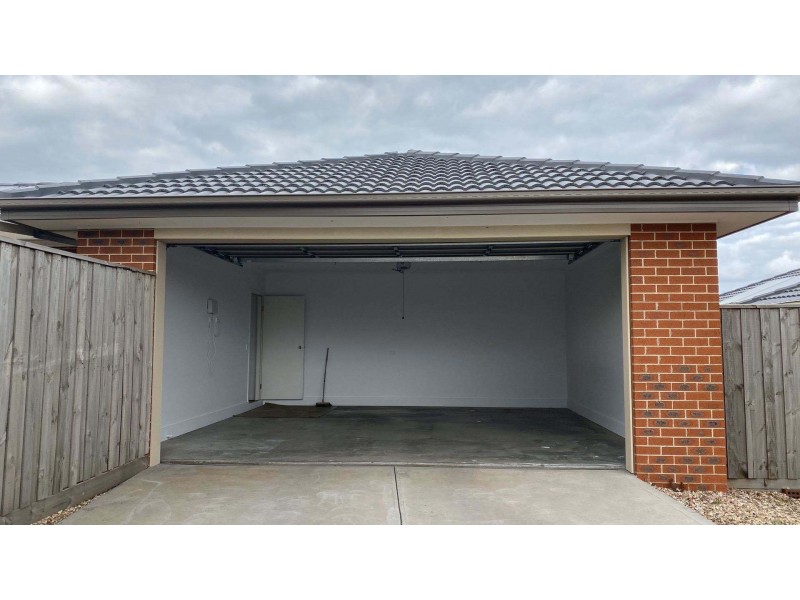 61 Steen ave, Wollert VIC 3750