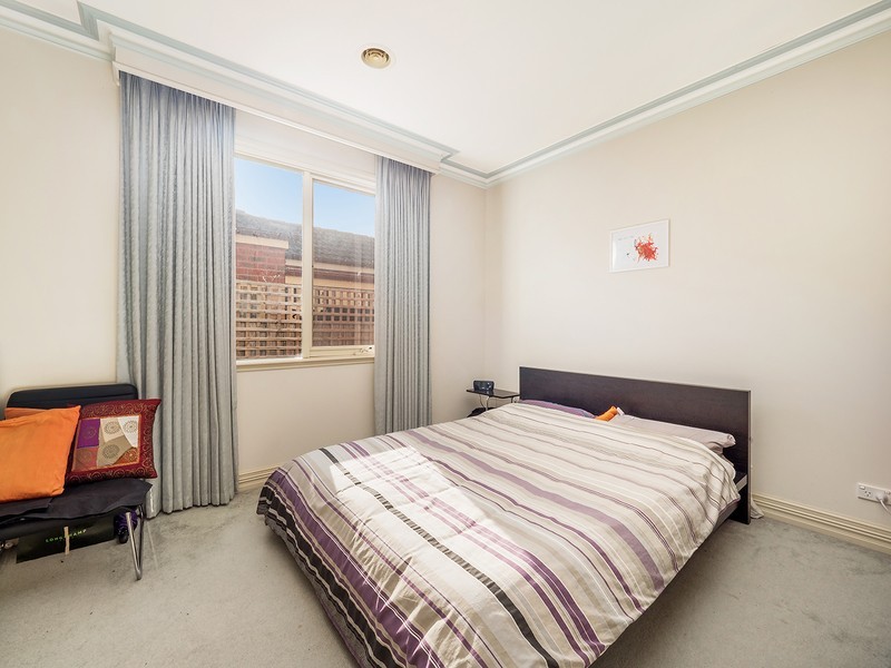 2/3 HARTWOOD STREET, Kew VIC 3101