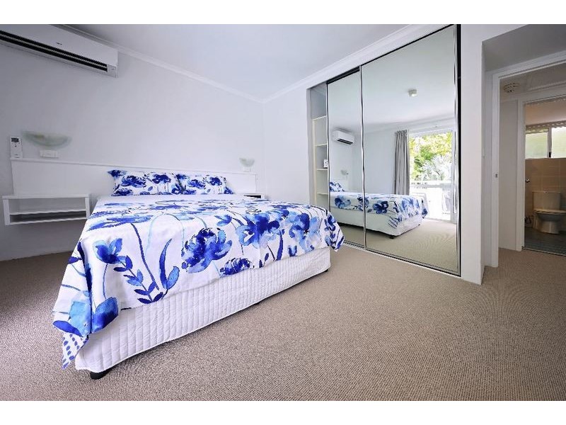 217/305 Coral Coast Drive, Palm Cove QLD 4879
