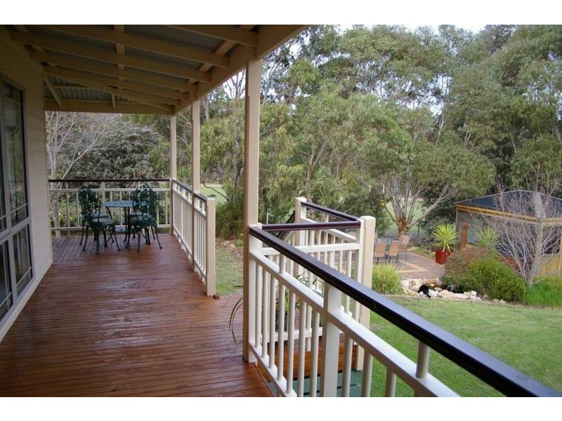 10 Newton Crt, Nicholson VIC 3882