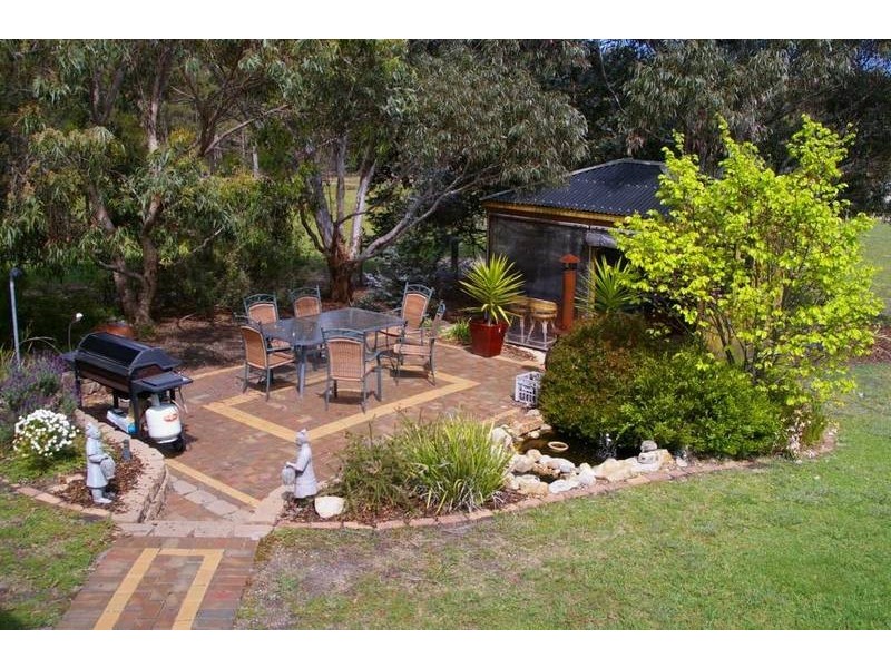 10 Newton Crt, Nicholson VIC 3882