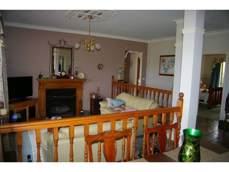 10 Newton Crt, Nicholson VIC 3882