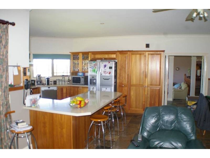 10 Newton Crt, Nicholson VIC 3882