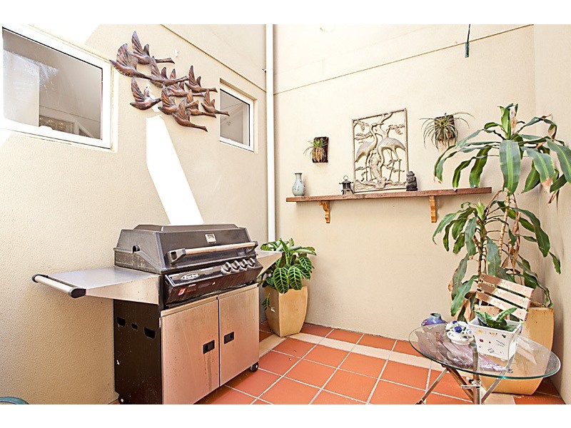 53 Waterford Avenue, Maribyrnong VIC 3032