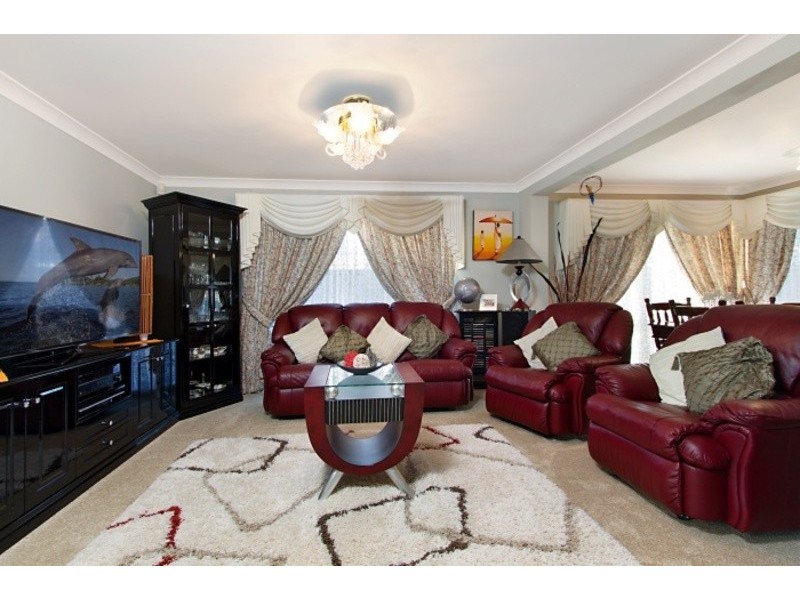 3 illawarra close, Woodcroft NSW 2767