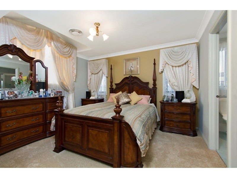 3 illawarra close, Woodcroft NSW 2767