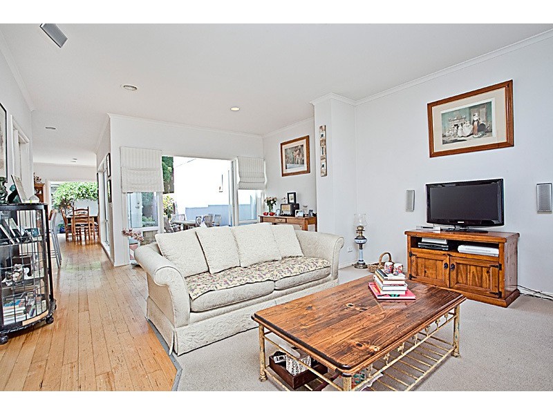 53 Waterford Avenue, Melbourne VIC 3000