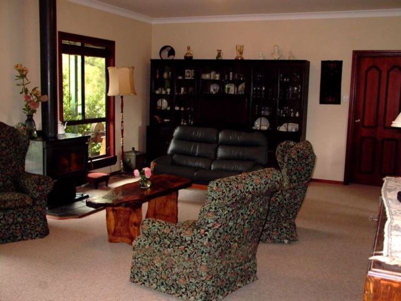 825 Barry Road, Hanging Rock NSW 2340