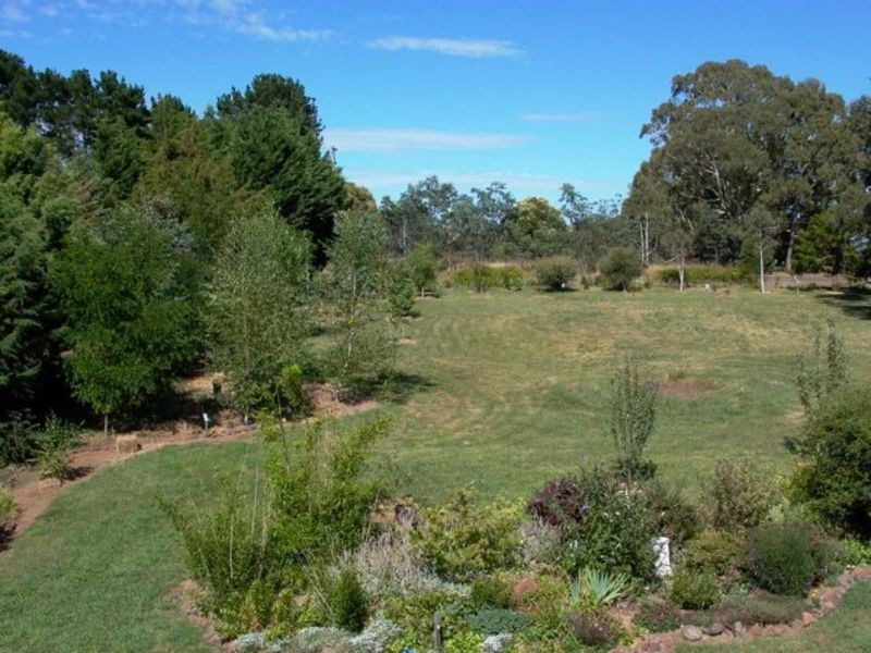 825 Barry Road, Hanging Rock NSW 2340