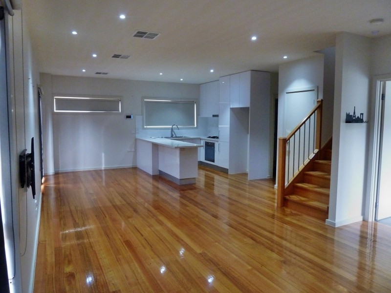 1/10 Banchory, Essendon VIC 3040