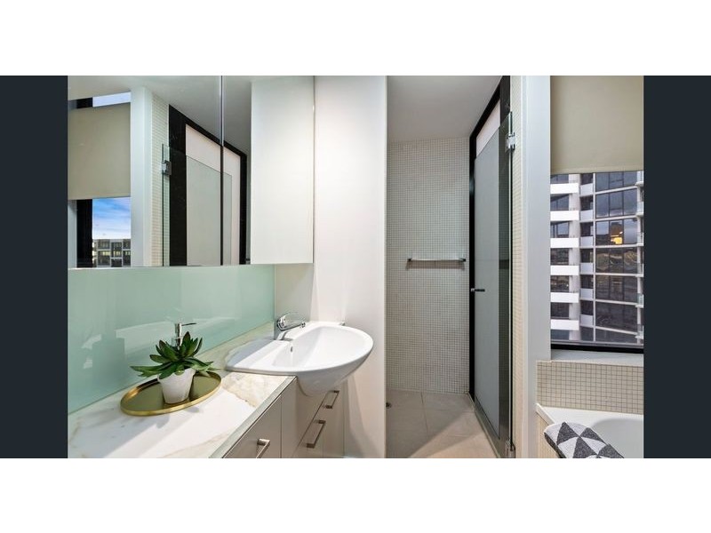 5 Caravel Lane, Docklands VIC 3008