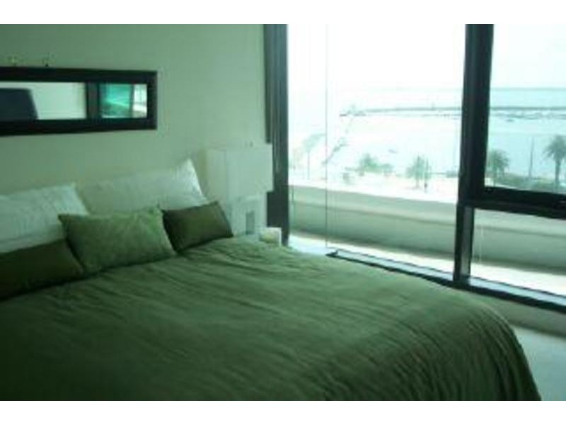 601 Victoria St, St Kilda VIC 3182