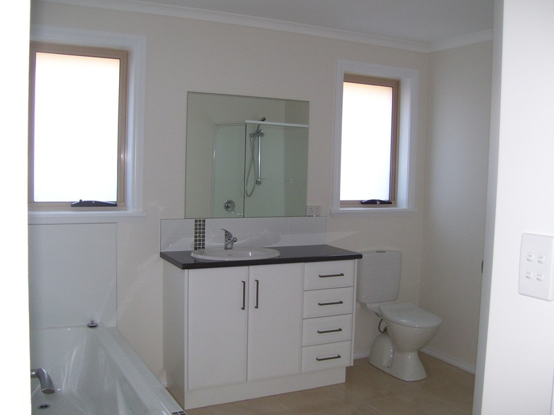 2/11 Brigalow Street, Legana TAS 7277