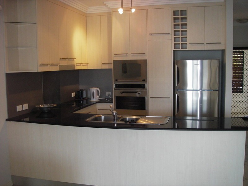 12/16 Sir Leslie Thiess Drive, Townsville City QLD 4810